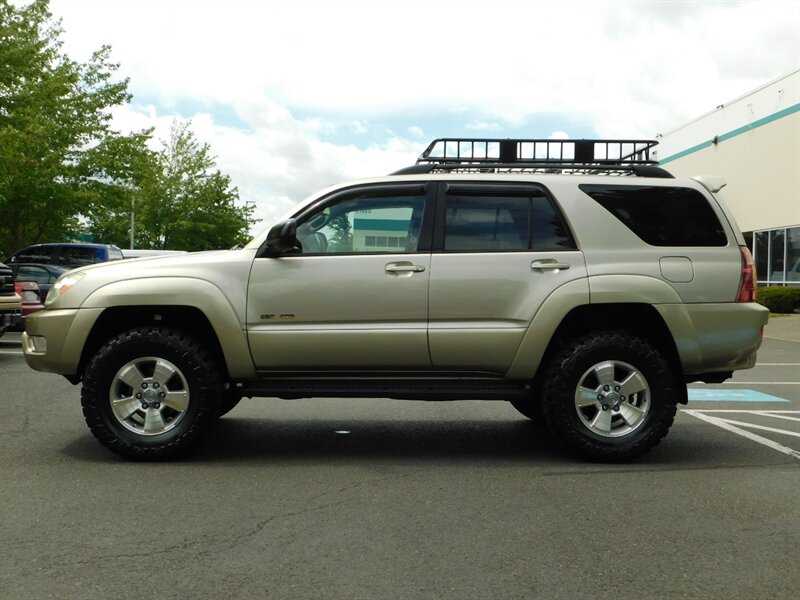 2004 Toyota 4Runner SR5 4X4 / V8 / 3RD ROW SEAT / DIFF LOCK / LIFTED   - Photo 3 - Portland, OR 97217