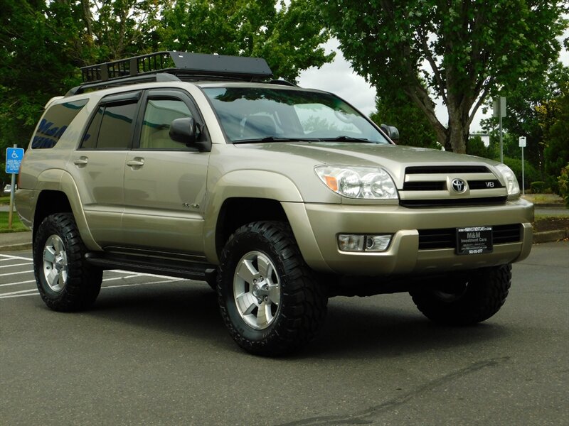 2004 Toyota 4Runner SR5 4X4 / V8 / 3RD ROW SEAT / DIFF LOCK / LIFTED   - Photo 2 - Portland, OR 97217