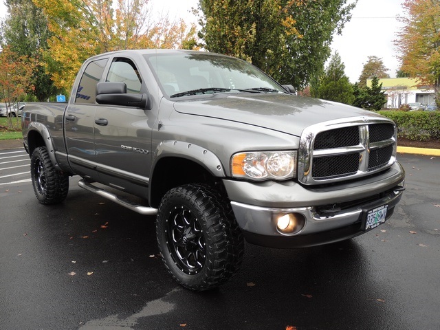 2005 Dodge Ram 2500 SLT / 4X4 / 5.9L Diesel / Leather / LIFTED LIFTED   - Photo 2 - Portland, OR 97217