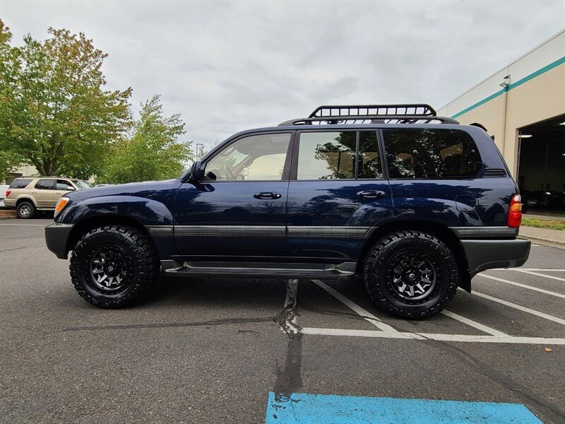 2000 Toyota Land Cruiser 4X4 V8 / 8-PASSENGER / NEW FUEL WHEELS / NEW TIRES  / TIMING BELT + WATER PUMP SERVICE DONE RECENTLY / 1-OWNER - Photo 3 - Portland, OR 97217