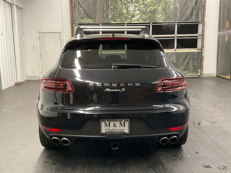 2016 Porsche Macan S Sport Utility AWD / TWIN TURBO/ 56,000 MILES  LOCAL SUV / FULLY LOADED / Pano Sunroof / Sport Chrono Pkg / SHARP & CLEAN !! - Photo 6 - Gladstone, OR 97027