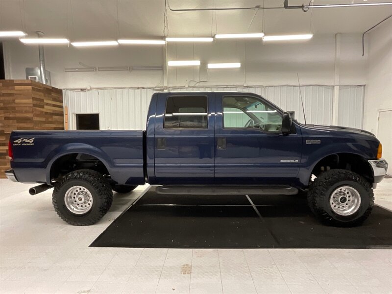2001 Ford F-250 Lariat 4X4 / 7.3L DIESEL / 6-SPEED / 87,000 MILES  / CREW CAB / Leather Seats / 6-Speed Manual / RUST FREE / SUPER CLEAN !! - Photo 4 - Gladstone, OR 97027