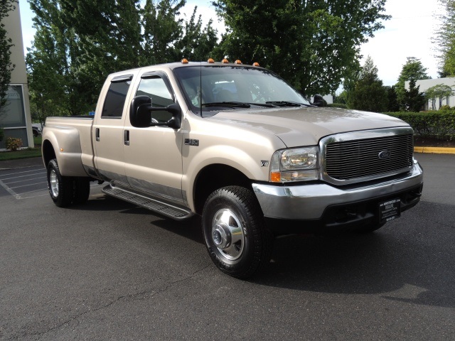 1999 Ford F-350 Lariat / 4X4 / 7.3L DIESEL/ 6-SPEED / DUALLY   - Photo 2 - Portland, OR 97217
