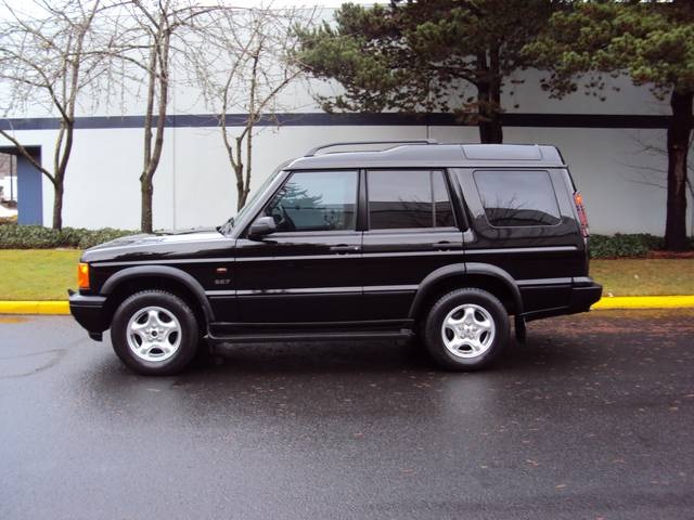 2001 Land Rover Discovery 4WD/ 3rd Seat/ Loaded   - Photo 2 - Portland, OR 97217