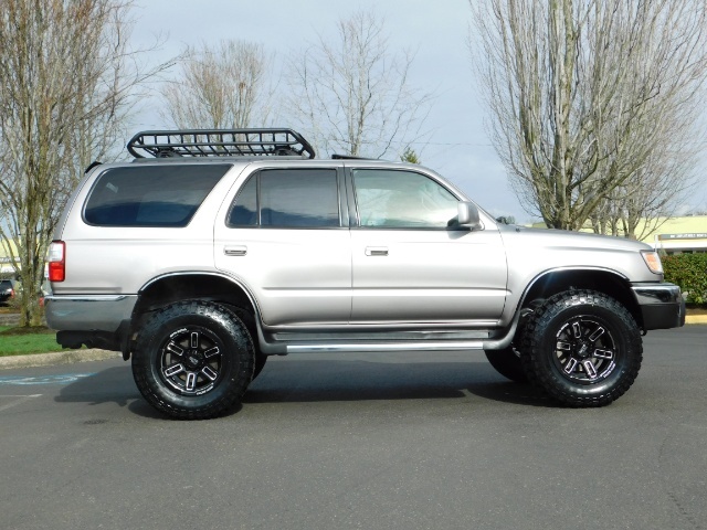 2002 Toyota 4Runner SR5 Sport Utility 4WD / 1-OWNER/ Low Miles/ LIFTED   - Photo 4 - Portland, OR 97217