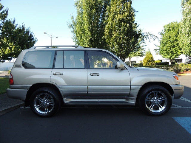 2001 Lexus LX 470 / 4X4 / Leather / 3rd Seat / 1-Owner/ 75k mile   - Photo 4 - Portland, OR 97217