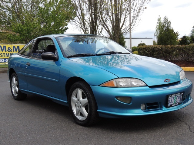 1998 Chevrolet Cavalier Z24 / 2DR Coupe / 5-Speed manual/ 4Cyl / Gas Saver   - Photo 2 - Portland, OR 97217