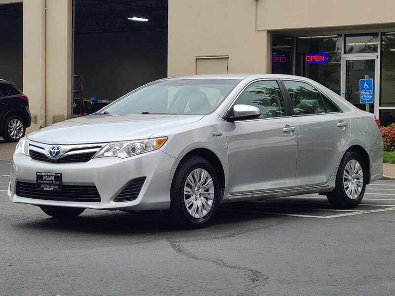 2012 Toyota Camry Hybrid LE Sedan / HYBRID / 4-cyl 2.5L / 86K MLS / 1-OWNER  / Local / Excellent Condition / Low Miles - Photo 1 - Portland, OR 97217