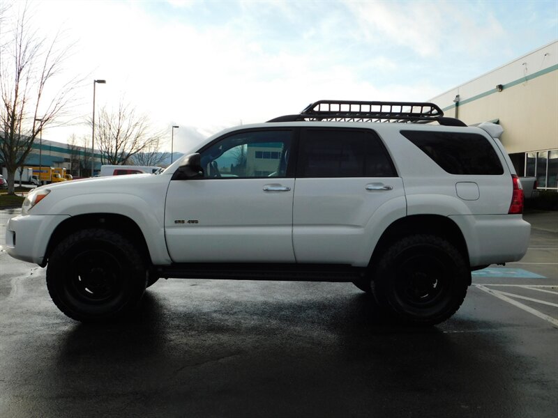 2007 Toyota 4Runner SR5 4X4 / V6 / Leather / Sunroof / LIFTED LOW MILE   - Photo 3 - Portland, OR 97217