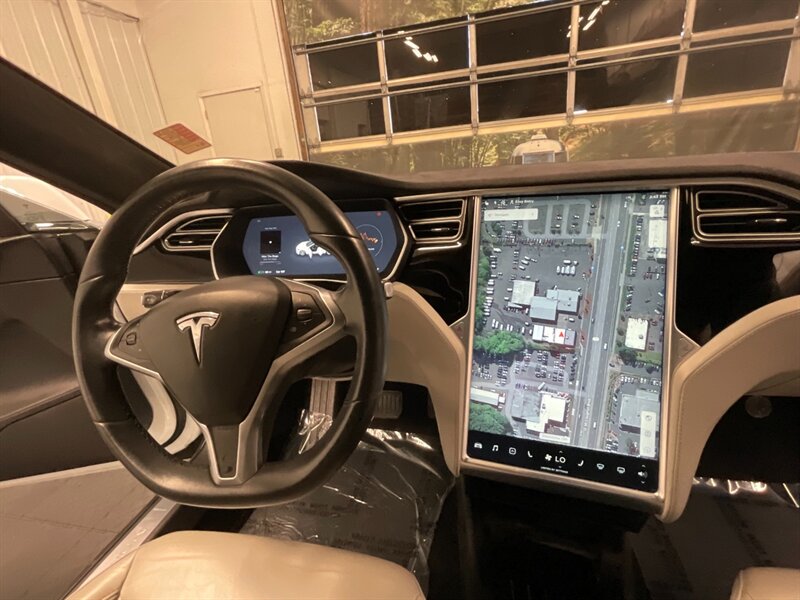 2015 Tesla Model S   - Photo 19 - Gladstone, OR 97027