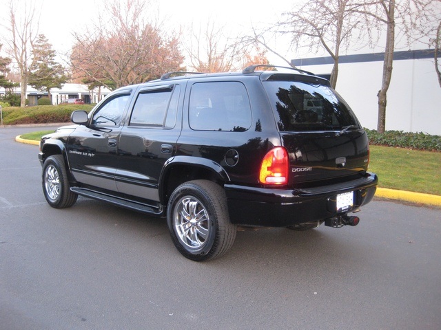 2001 Dodge Durango R/T 5.9L 4X4 3RD Seat / Leather / Fully Loaded   - Photo 4 - Portland, OR 97217
