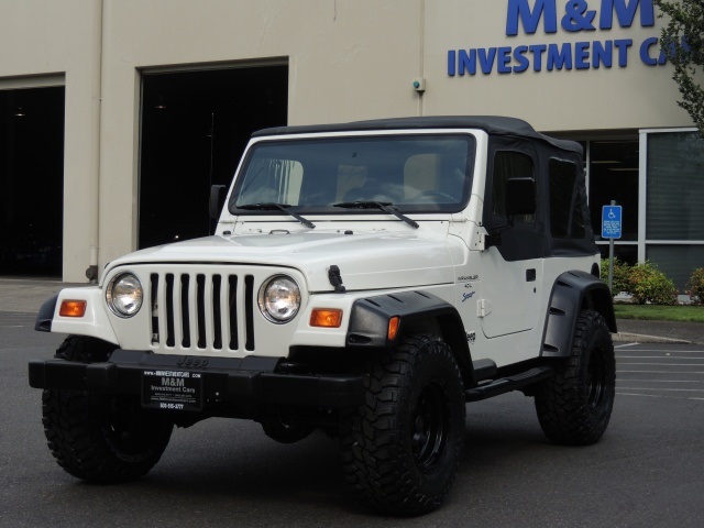 1998 Jeep Wrangler Sport / 4X4 / 6Cyl / 5-SPEED MANUAL / LIFTED   - Photo 1 - Portland, OR 97217