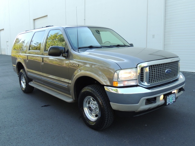 2002 Ford Excursion Limited / 4X4 / 7.3L DIESEL / 1-OWNER   - Photo 2 - Portland, OR 97217
