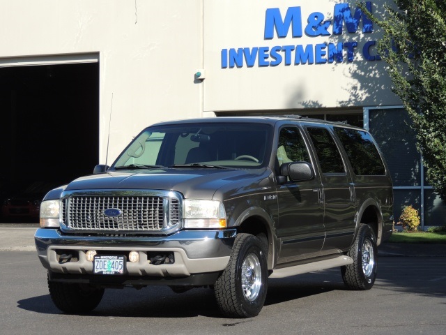 2002 Ford Excursion Limited / 4X4 / 7.3L DIESEL / 1-OWNER   - Photo 1 - Portland, OR 97217