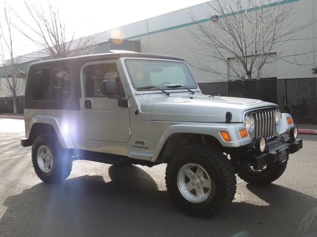 2005 Jeep Wrangler Unlimited/4WD/6-Spd Manual/Moonroof/ LIFTED   - Photo 2 - Portland, OR 97217