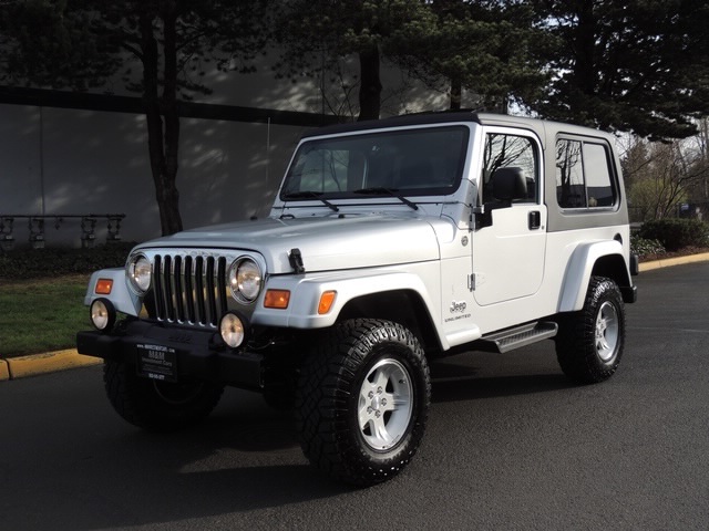 2005 Jeep Wrangler Unlimited/4WD/6-Spd Manual/Moonroof/ LIFTED   - Photo 1 - Portland, OR 97217