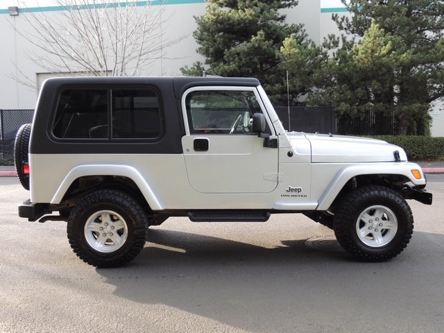 2005 Jeep Wrangler Unlimited/4WD/6-Spd Manual/Moonroof/ LIFTED   - Photo 4 - Portland, OR 97217