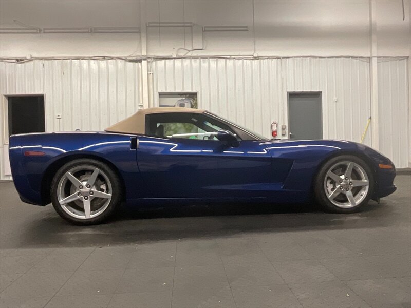 2005 Chevrolet Corvette Convertible / 6-SPEED / Leather Navi / 1-OWNER   - Photo 4 - Gladstone, OR 97027
