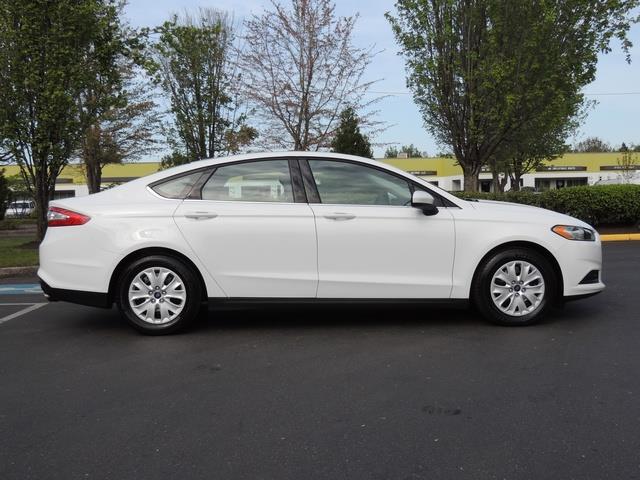 2013 Ford Fusion S / Sedan / 2.5L 4Cyl / 1-Owner / Excel Cond   - Photo 4 - Portland, OR 97217