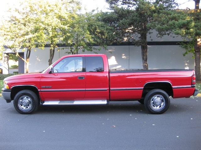 1997 Dodge Ram 2500 LngBd/ 12-VALVE /5.9L CUMMINS DIESEL / 62,436 mile   - Photo 3 - Portland, OR 97217