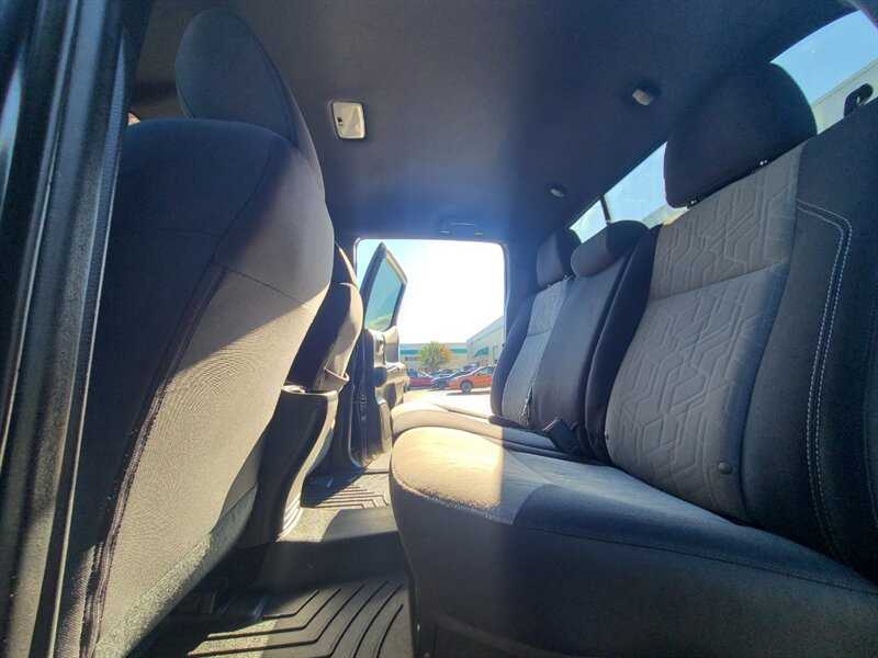 2020 Toyota Tacoma TRD Off-Road 4X4 E-LOCKER / CRAWL CONTROL / LIFTED / V6 / BLIND SPOT & LANE ASSIST / REAR DIFF LOCKER - Photo 15 - Portland, OR 97217