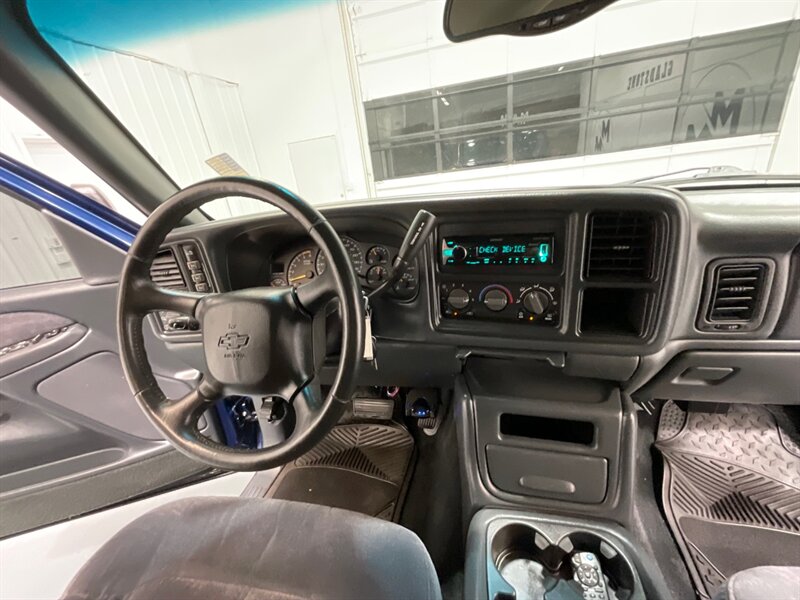 2001 Chevrolet Silverado 2500 LS CREW CAB 4x4 / 8.1L 3/4 Ton / LOCAL OREGON PK  / Hard to Find / RUST FREE - Photo 41 - Gladstone, OR 97027