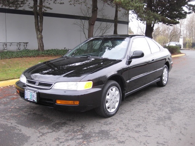 1996 Honda Accord Coupe 2Dr / 5-Speed / 4-Cyl / Timing Belt Replaced   - Photo 1 - Portland, OR 97217