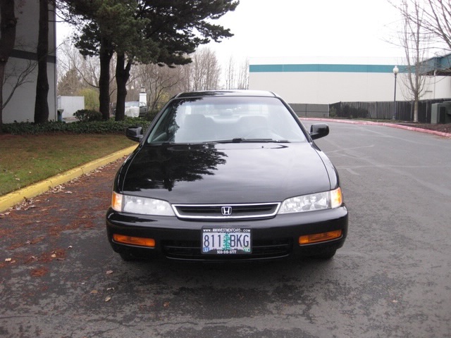1996 Honda Accord Coupe 2Dr / 5-Speed / 4-Cyl / Timing Belt Replaced   - Photo 2 - Portland, OR 97217