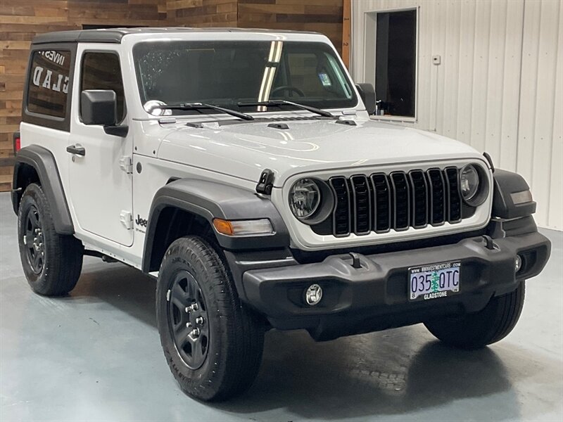 2025 Jeep Wrangler Sport 2dr 4X4 / 8-Speed Automatic / 5,000 MILES  / 1-OWNER LOCAL OREGON SUV / HARD TOP