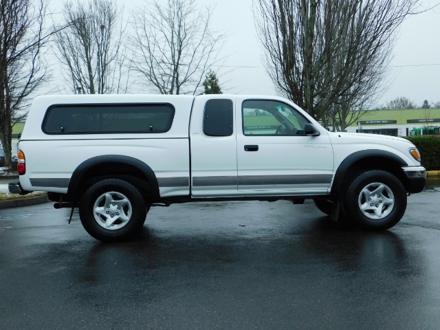 2004 Toyota Tacoma 4X4 Xtracab / Matching Canopy / 1-OWNER   - Photo 4 - Portland, OR 97217