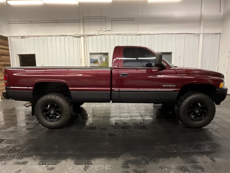 2001 Dodge Ram 2500 SLT Standard Cab 4X4 / 5.9L DIESEL / 50,000 MILES  BRAND NEW WHEELS & TIRES / LOCAL OREGON TRUCK / RUST FREE / ONLY 50,000 MILES / SHARP & CLEAN !! - Photo 4 - Gladstone, OR 97027
