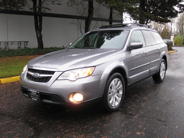 2009 Subaru Outback 2.5i Limited/ Leather/ Moonroof/ 1-Owner   - Photo 1 - Portland, OR 97217