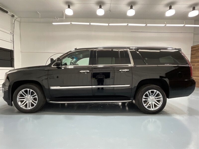 2017 Cadillac Escalade ESV Sport Utility 4X4 / 6.2L V8 / Extended  / Leather heated & cooled seats - Photo 3 - Gladstone, OR 97027