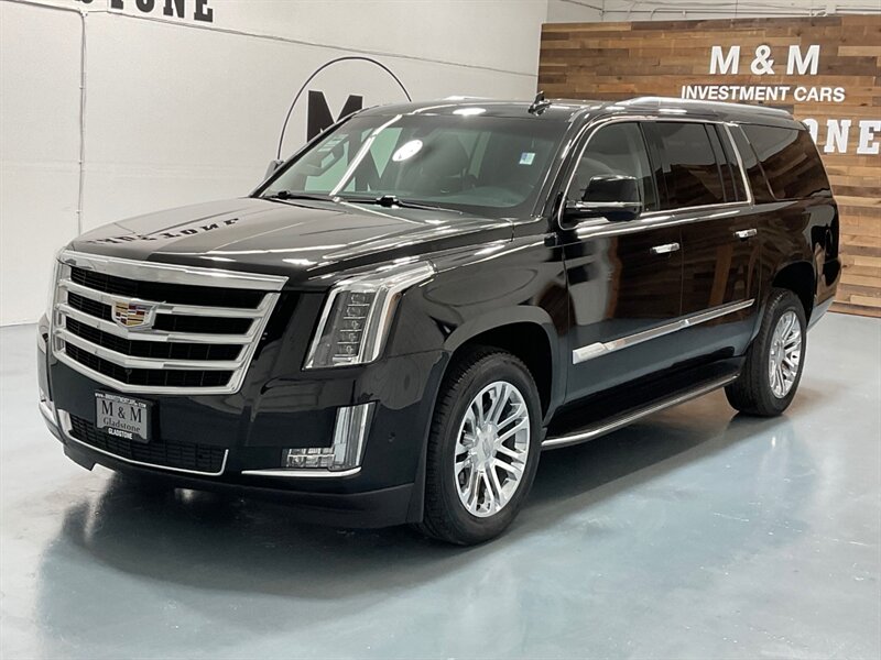 2017 Cadillac Escalade ESV Sport Utility 4X4 / 6.2L V8 / Extended  / Leather heated & cooled seats - Photo 1 - Gladstone, OR 97027