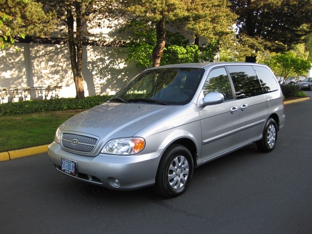 2005 Kia Sedona LX Minivan V6 Automatic 3RD Seat . Loaded   - Photo 1 - Portland, OR 97217