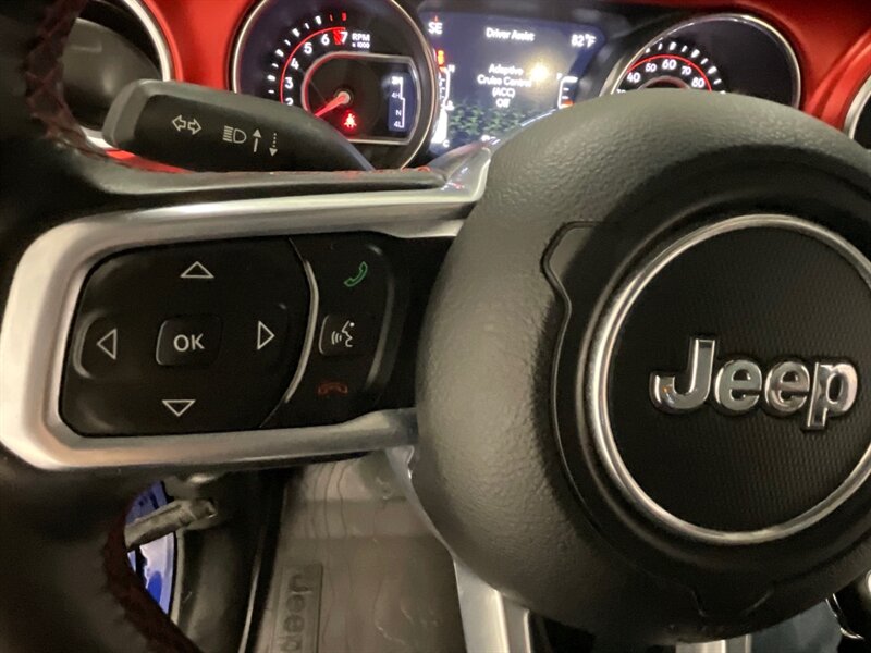 2019 Jeep Wrangler Unlimited Rubicon 4X4 / 3.6L V6 / LOADED LOADED  / Leather Heated Seats / Navigation & Camera / Alpine Sound /Adaptive Cruise / LOCAL OREGON SUV - Photo 37 - Gladstone, OR 97027