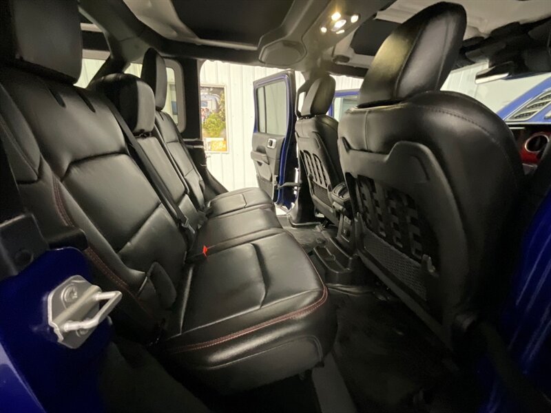 2019 Jeep Wrangler Unlimited Rubicon 4X4 / 3.6L V6 / LOADED LOADED  / Leather Heated Seats / Navigation & Camera / Alpine Sound /Adaptive Cruise / LOCAL OREGON SUV - Photo 13 - Gladstone, OR 97027
