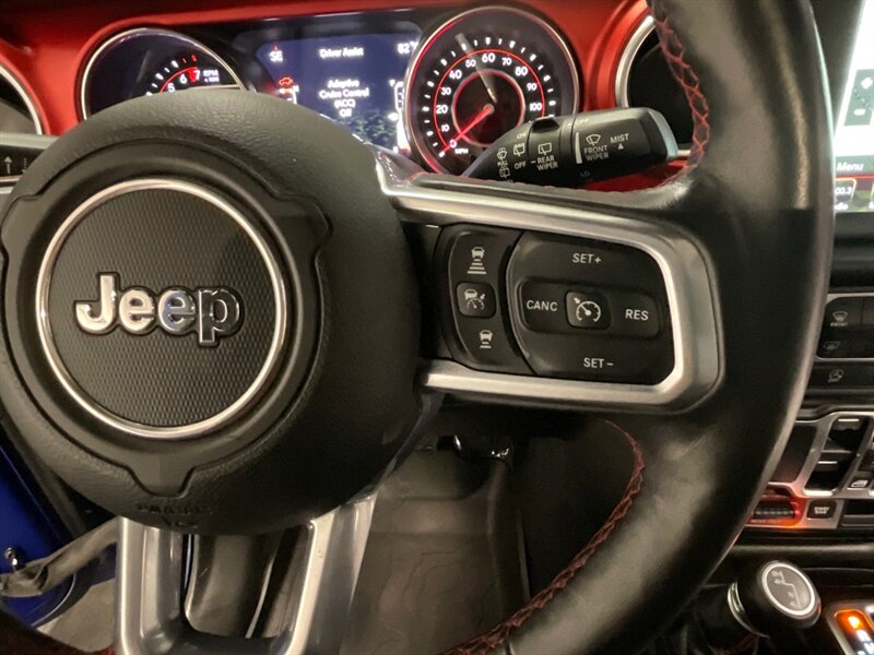 2019 Jeep Wrangler Unlimited Rubicon 4X4 / 3.6L V6 / LOADED LOADED  / Leather Heated Seats / Navigation & Camera / Alpine Sound /Adaptive Cruise / LOCAL OREGON SUV - Photo 38 - Gladstone, OR 97027
