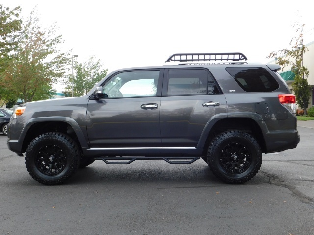 2010 Toyota 4Runner SR5 / 4X4 / Sport Utility /LIFTED NEW WHEELS TIRES   - Photo 3 - Portland, OR 97217