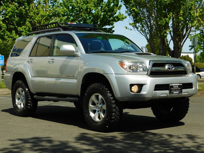 2006 Toyota 4Runner Sport Edition / 4x4 V6 / 1-Owner / LIFTED LIFTED   - Photo 2 - Portland, OR 97217