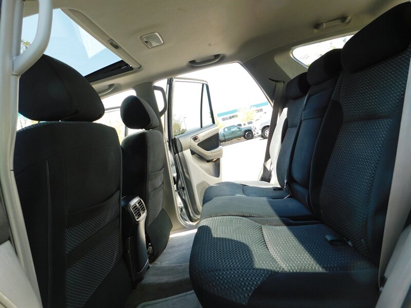 2006 Toyota 4Runner Sport Edition / 4x4 V6 / 1-Owner / LIFTED LIFTED   - Photo 15 - Portland, OR 97217