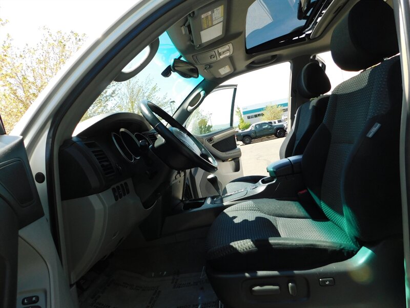 2006 Toyota 4Runner Sport Edition / 4x4 V6 / 1-Owner / LIFTED LIFTED   - Photo 14 - Portland, OR 97217