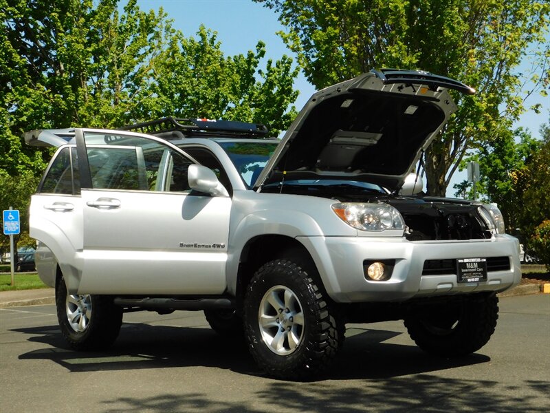 2006 Toyota 4Runner Sport Edition / 4x4 V6 / 1-Owner / LIFTED LIFTED   - Photo 30 - Portland, OR 97217