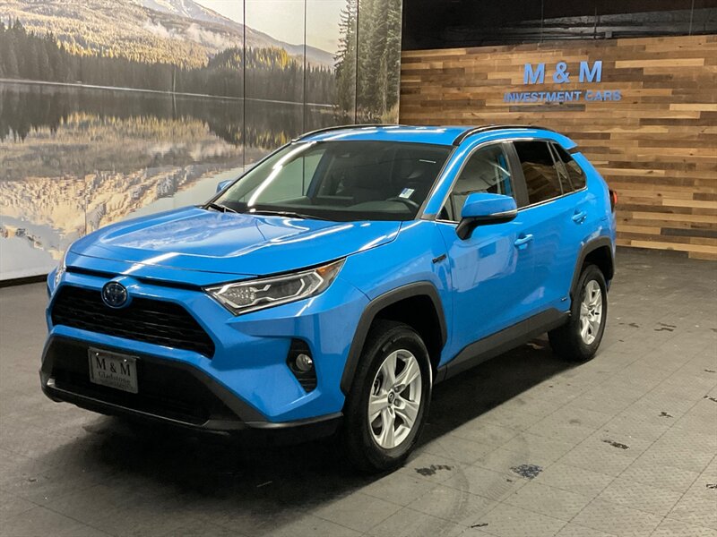 2020 Toyota RAV4 Hybrid XLE Sport Utility AWD / ONLY 17,000 MILES  1-OWNER LOCAL / Heated Seats / backup Camera / Beautiful Condition - Photo 25 - Gladstone, OR 97027