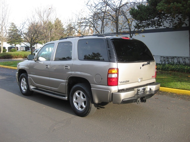 2001 GMC Yukon Denali AWD SUV *3RD Seat* 8-Passengers/Loaded   - Photo 4 - Portland, OR 97217