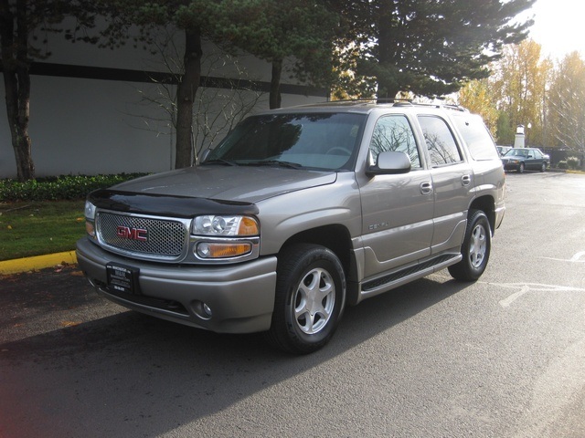 2001 GMC Yukon Denali AWD SUV *3RD Seat* 8-Passengers/Loaded   - Photo 1 - Portland, OR 97217