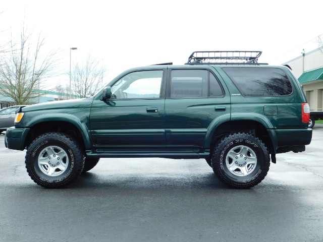 1999 Toyota 4Runner Limited 4X4 / Leather / Sunroof / LIFTED LIFTED   - Photo 3 - Portland, OR 97217