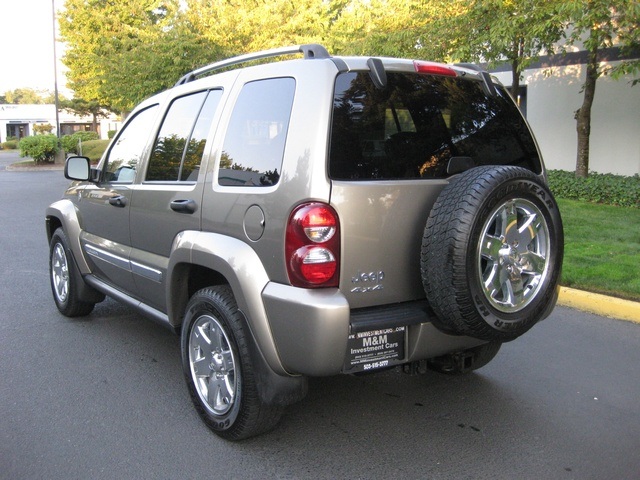 2007 Jeep Liberty Limited/ 4WD/ Moonroof/ Excellent Cond   - Photo 3 - Portland, OR 97217