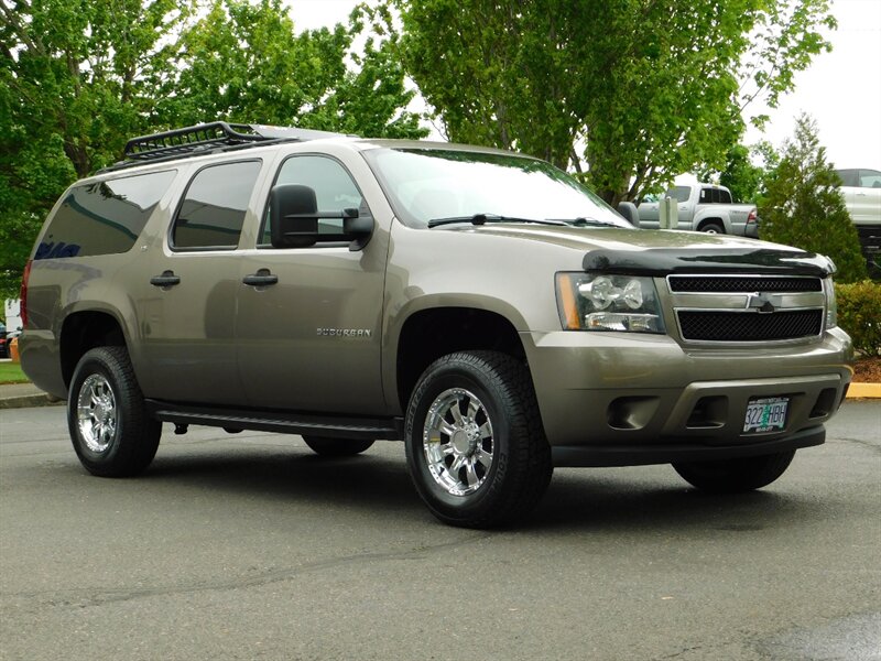 2011 Chevrolet Suburban 2500 LS 4WD Leather / 3/4 Ton / NEW TIRES /Excel C   - Photo 2 - Portland, OR 97217