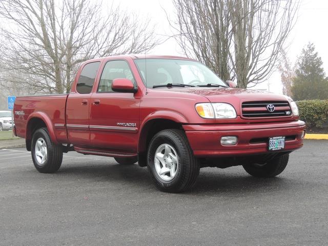 2001 Toyota Tundra Limited 4dr Access Cab Limited V8 / 4X4/ 83K MILES   - Photo 2 - Portland, OR 97217